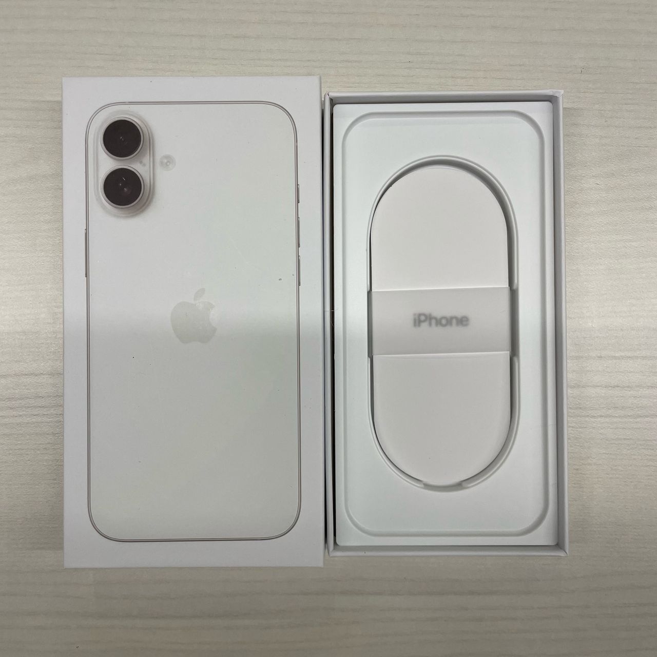 Kotak iPhone - Untuk Model 16/ 16 Plus