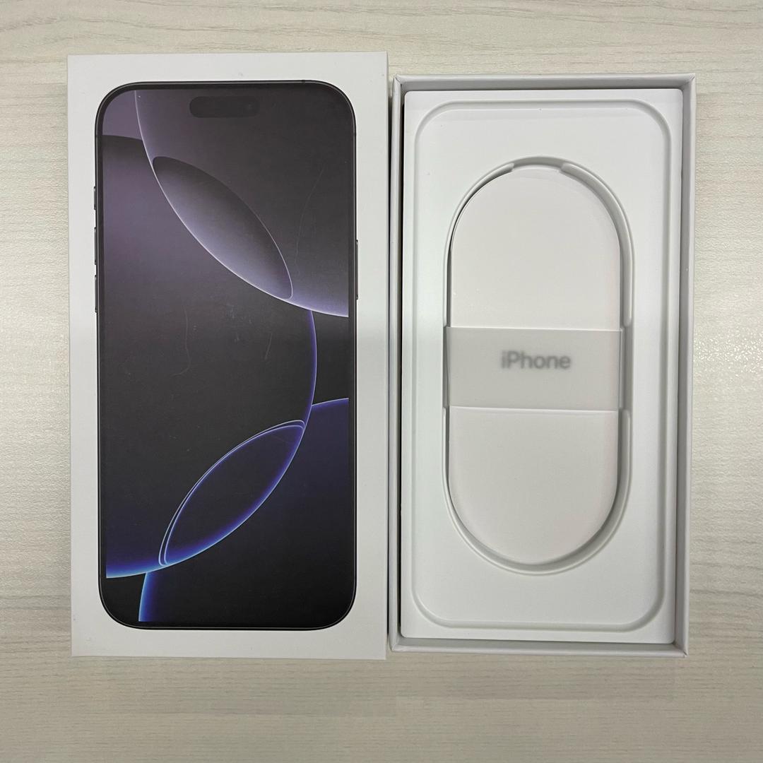 iPhone Box - For Model 16 Pro / 16 Pro Max