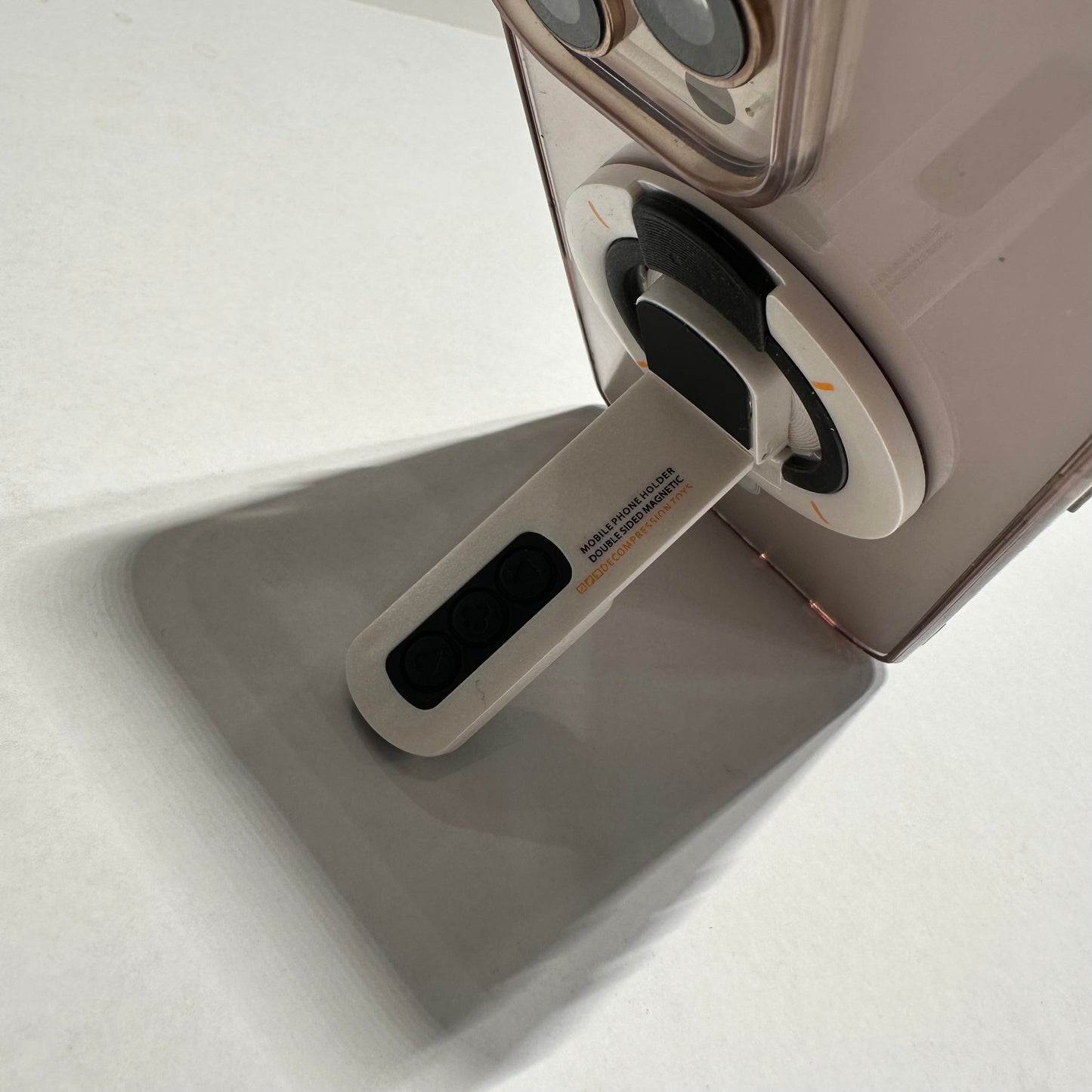 DOUBLE SIDED MAGNETIC - RELIEVE STRESS PHONE HOLDER (Q-21)